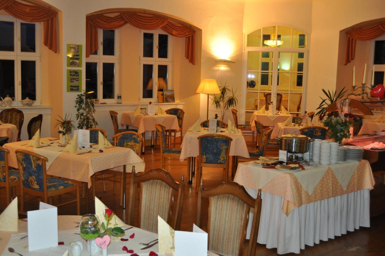 Schlosshotel Am Hainich Behringen  ภายนอก รูปภาพ